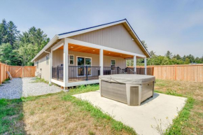 Westport Vacation Rental with Private Hot Tub!